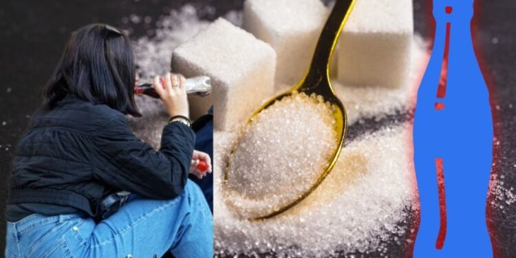 Estas son las cucharadas de azúcar que contiene un refresco de 600 ml; esto es lo que tomarías al año