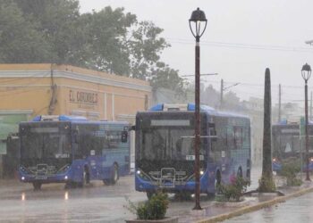 SMN prevé formación de ciclón en el Pacífico; alerta por lluvias intensas y calor extremo