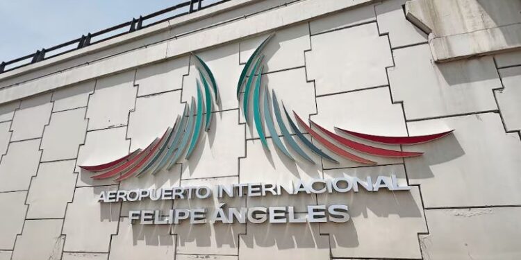 Llega al AIFA tercer avión para Mexicana de Aviación; aerolínea está lista para conectar al país