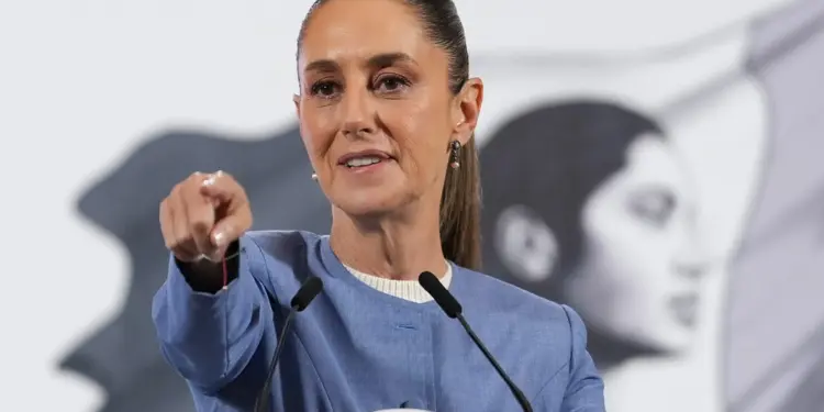 Sheinbaum afirma que viajes lujosos no tienen que ver con la Cuarta Transformación