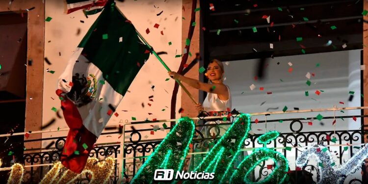 “Es tiempo de mujeres”: Estrella Palacios tras dar el Grito de Independencia en Mazatlán