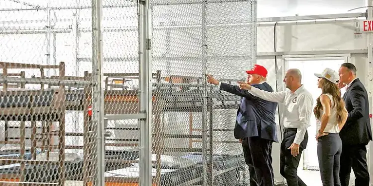 Pasaron por Alcatraz casi 200 mexicanos