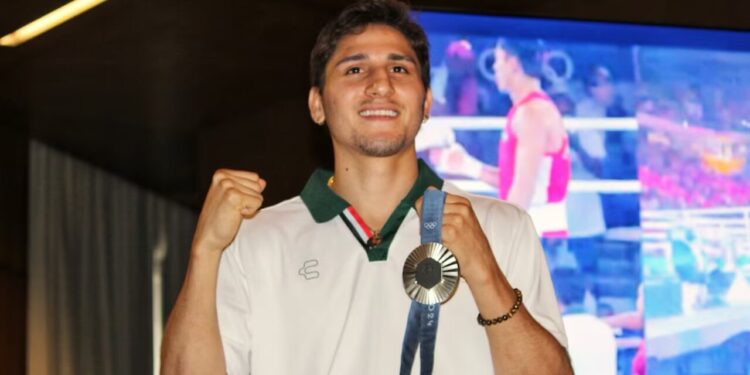 Marco Verde sigue los pasos del Canelo Álvarez en su camino hacia la cima del boxeo