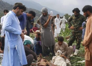 Terremoto de magnitud 6.0 mata a más de 800 personas en Afganistán