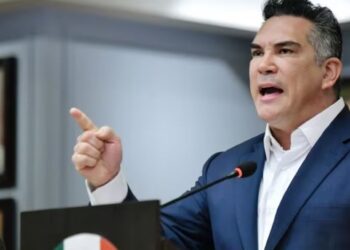 “Presidenta, no se equivoque. Yo no hablo mal de México”: ‘Alito’ Moreno