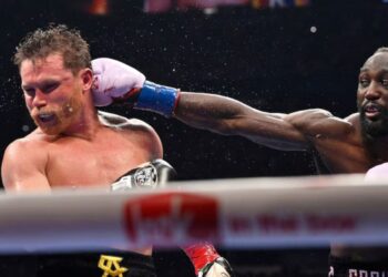 ¿Fin de una era? Canelo Álvarez cae al décimo lugar en el ranking mundial