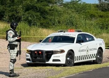 Localizan hombre sin vida junto a la México 15 al sur de El Rosario