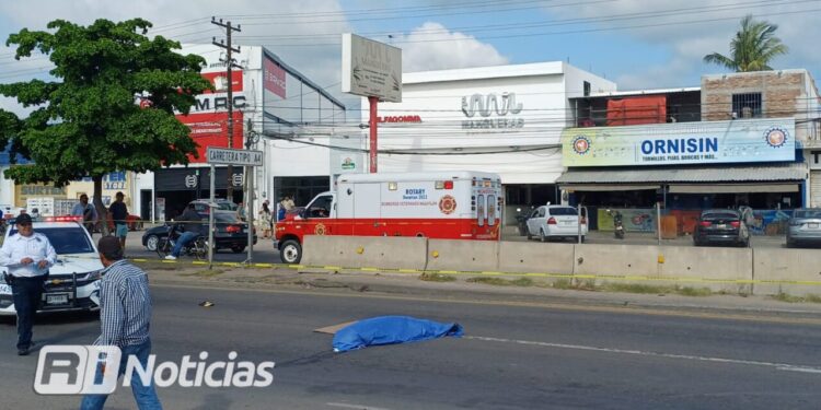 Pierde la vida ciclista tras ser atropellado en la Colosio en Mazatlán