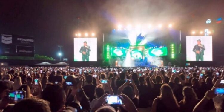 Chayanne hace vibrar a más de 16 mil personas en Los Mochis, Sinaloa