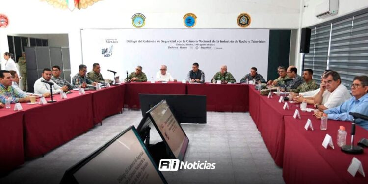 El compromiso con Sinaloa es seguir atacando la inseguridad: Gobernador tras mesa de seguridad federal