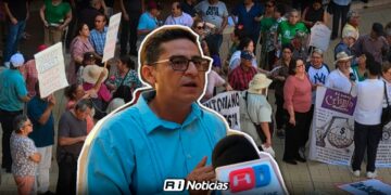 “El Contrato Colectivo No Se Vende”; trabajadores jubilados de la UAS protestan contra reingeniería que afectaría sus derechos laborales