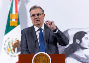 Ebrard anuncia inversión de 4.8 mil mdd de dólares para una “nueva economía” en México con inteligencia artificial