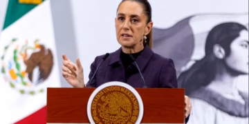 Sheinbaum responde a Salinas Pliego; Presidenta lanza una serie de preguntas a empresario tras advertencia de demandas