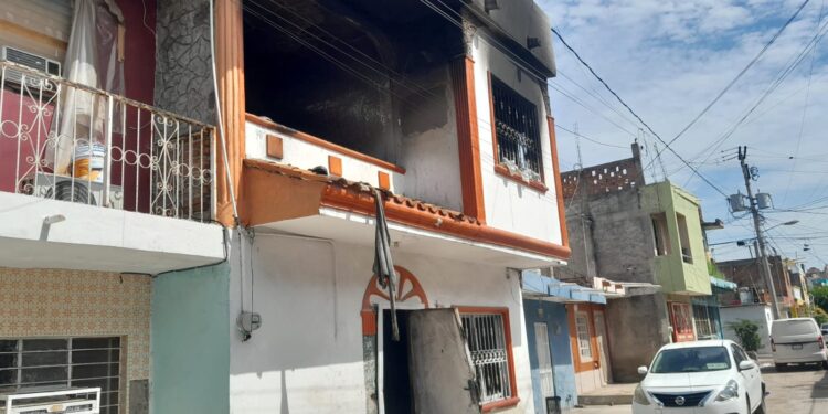Explota artefacto explosivo en casa abandonada de la Gabriel Leyva, en Mazatlán