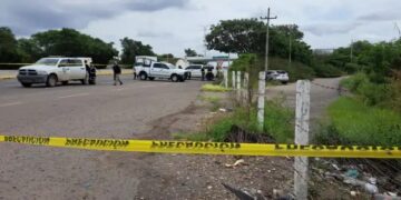 Se enfrentan civiles armados y fuerzas federales en Buenos Aires, Sinaloa