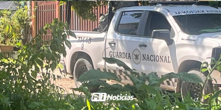 Despojan de camioneta a tres elementos de la Guardia Nacional en carretera de Culiacán