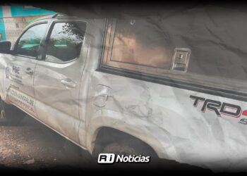 Bloquean carretera a Altata con “ponchallantas” en Navolato; dañan vehículos
