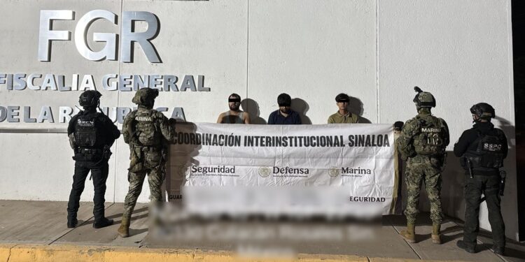 Autoridades federales detienen a tres hombres armados tras repeler una agresión en Sinaloa