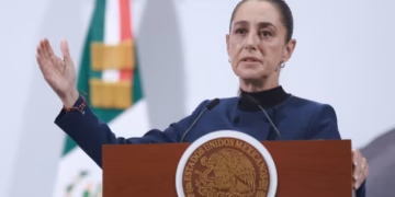 No responde a un asunto político, sino a sanciones internas: Sheinbaum sobre procedimiento del INE contra consejerías