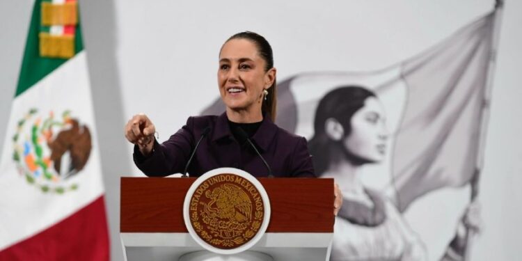 Sheinbaum plantea dar prioridad a empresas farmacéuticas con plantas en México para el próximo año