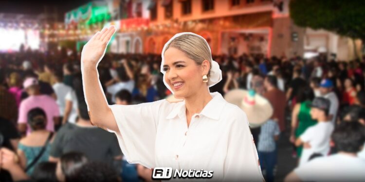 Más de 15 mil personas celebran el Grito en Mazatlán sin incidentes