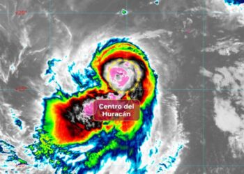 Huracán “Narda” se debilita a categoría 1, pero mantiene lluvias en tres estados