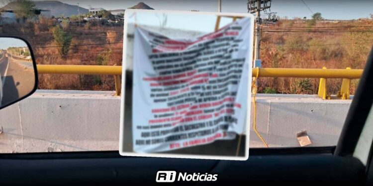Narcomantas aparecen en distintos puntos de Culiacán