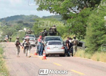 Enfrentamiento entre civiles armados y el Ejército deja un muerto y un herido en carretera Mazatlán-Culiacán
