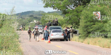 Enfrentamiento entre civiles armados y el Ejército deja un muerto y un herido en carretera Mazatlán-Culiacán