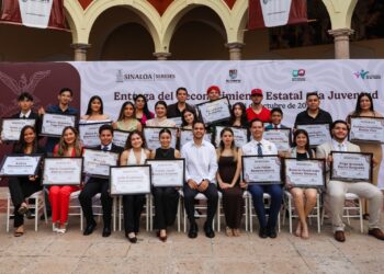 Sinaloa reconoce y celebra a sus juventudes ejemplares con el premio “Rafael Buelna Tenorio”