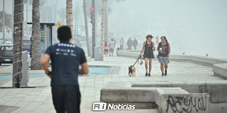 Lluvias fuertes y vientos de hasta 70 km/h por efectos de “Raymond” en Sinaloa