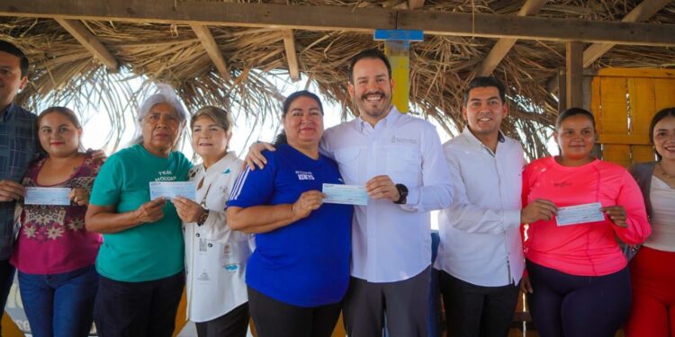 Apoyos económicos llegan a restauranteros de Boca del Río en seguimiento a compromiso del gobernador