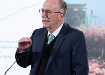 Gobierno de Sheinbaum probará nuevas plantas modulares para erradicar al gusano barrenador: “Nunca se han usado en el mundo”