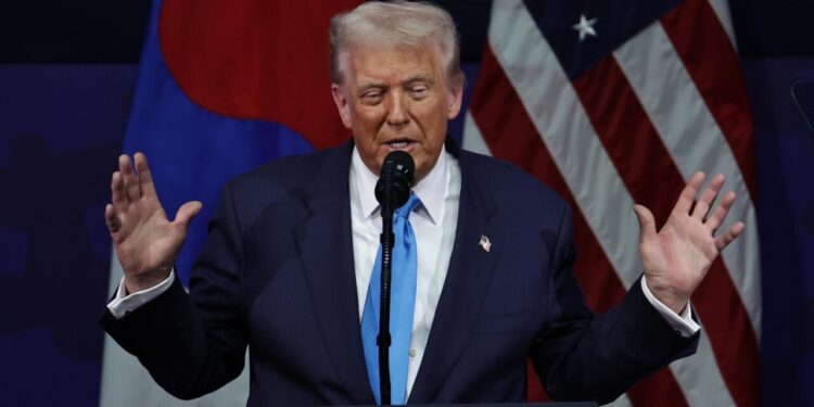 “Es una lástima”: Trump admite que no puede optar a un tercer mandato