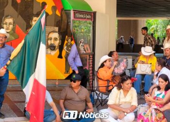 Productores exigen precio justo al maíz en reunión clave con autoridades federales