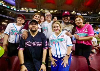 Gobernador Rocha celebra la respuesta de la afición al Cuadrangular del Bienestar de Beisbol con causa