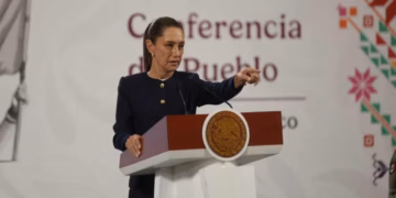 “No somos iguales”; Sheinbaum rechaza que esté promoviendo el voto en estados afectados por lluvias