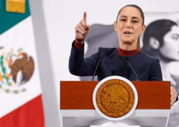 Sheinbaum anuncia reunión de Julio Berdegué y su homóloga de EU; espera acuerdo para reabrir la frontera al ganado