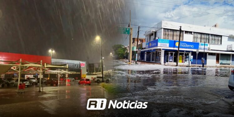 Prevén lluvias intensas en Mazatlán este miércoles; Autoridades piden tomar precauciones