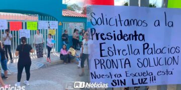 “Que vengan y tomen clases sin aire acondicionado”: Reta madre de familia a autoridades escolares