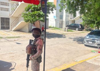 Asesinan a balazos a joven en la zona dorada dos en Culiacán