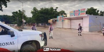 Una mujer pierde la vida y joven resulta herido tras caer de motocicleta en Los Huertos, Culiacán