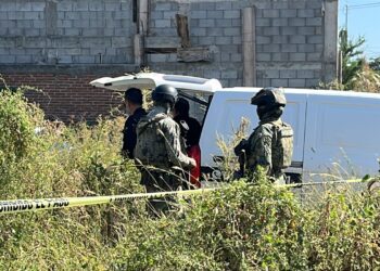 Localizan a persona sin vida envuelta en plástico en Santa Rocío, en Culiacán