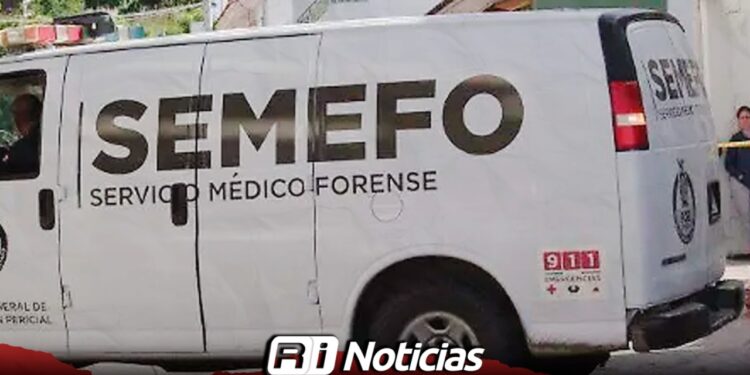 Localizan a hombre sin vida con impactos de bala y esposado en la colonia Real de Minas en Culiacán