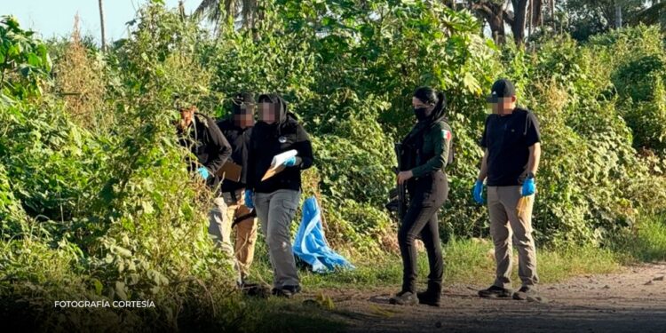 Localizan a hombre ejecutado con las manos esposadas en Bellavista, Culiacán