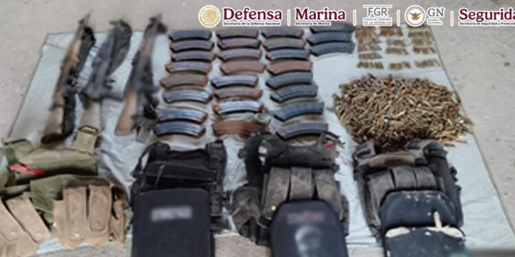 Autoridades Federales detienen a 3 y asegurar arsenal en distintas acciones en Sinaloa
