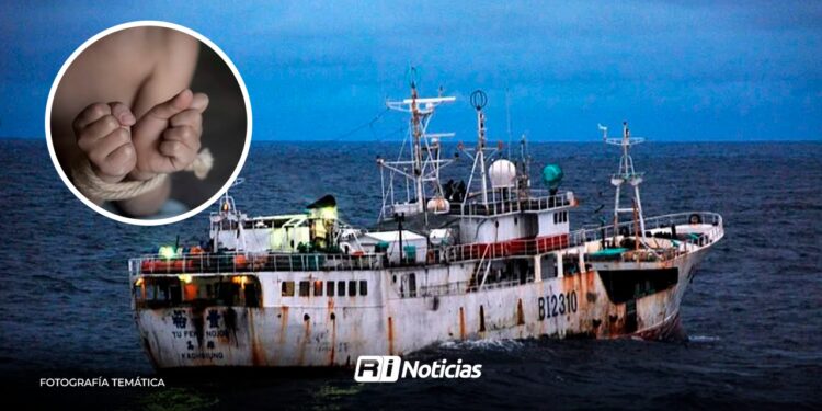 Marina rescata a 28 menores en embarcación en altamar; serán resguardados en Ahome