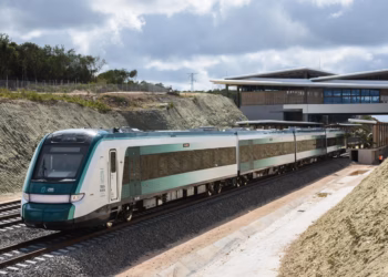 “Viajar en tren es más seguro”, afirma Sheinbaum al comparar con autopistas como Mazatlán–Culiacán