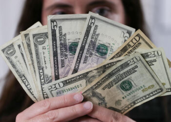 Remesas a México caen 8.3% en agosto