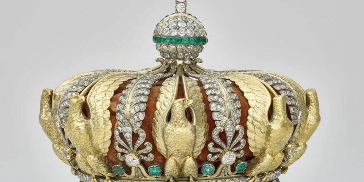 ¿En cuánto se estima el valor de las joyas robadas en el Museo del Louvre?